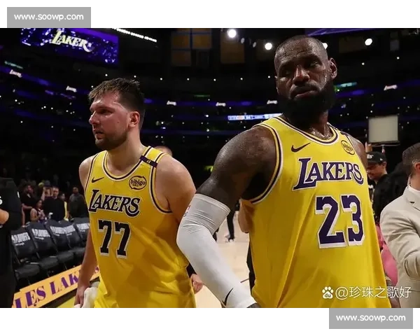 湖人对决热火格林成焦点攻防拉锯引爆全场季后赛舞台谁能主宰走向